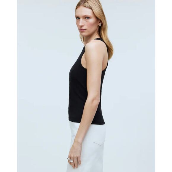 Highneck Tank With Shelf Bra in Sleekhold - Picture 4 of 6